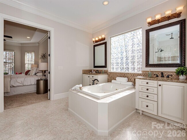 Building Photo - 1825 Mill Chase Ln