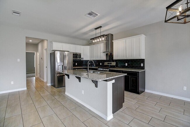 Building Photo - 3502 DeZevala - 3/Bed 2/Bath - $2195/mo