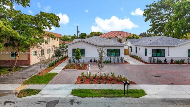 Building Photo - 406 NW 41st St