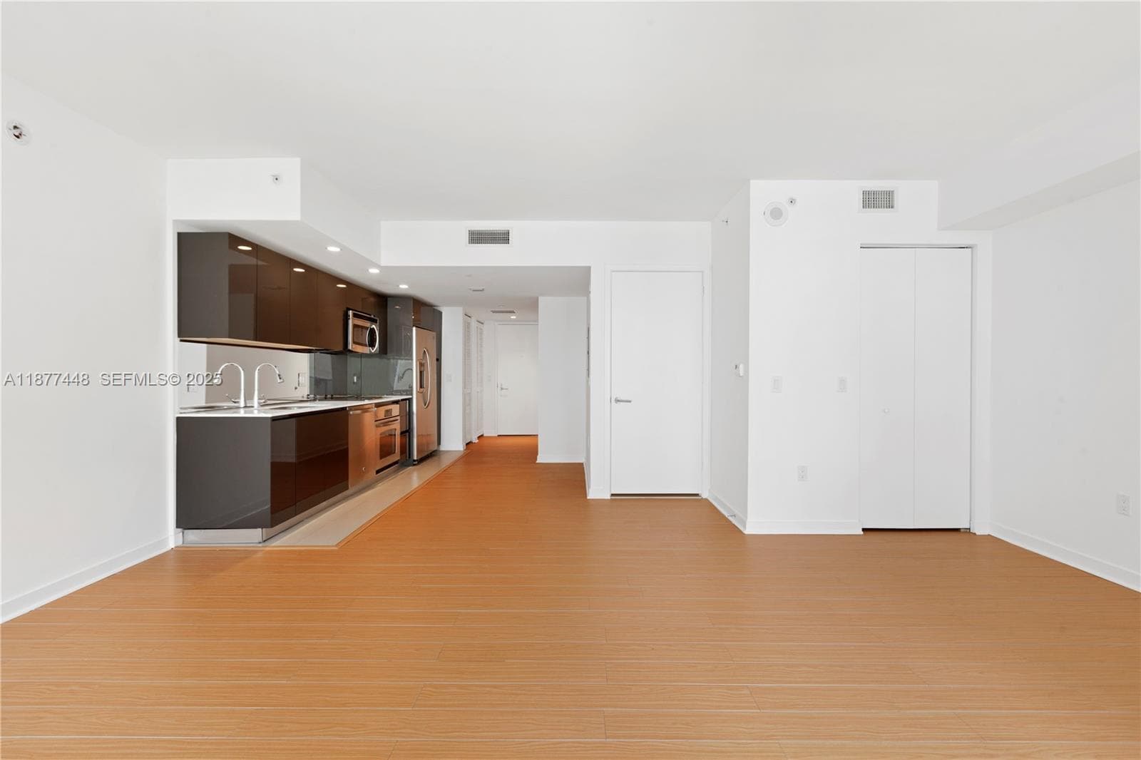 Building Photo - 31 SE 6th St