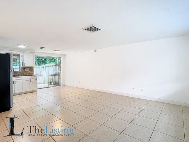 Building Photo - 1521 Swordbill Dr