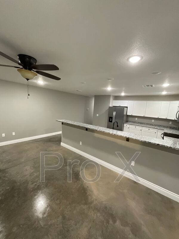 Building Photo - 207 S Byers Ave