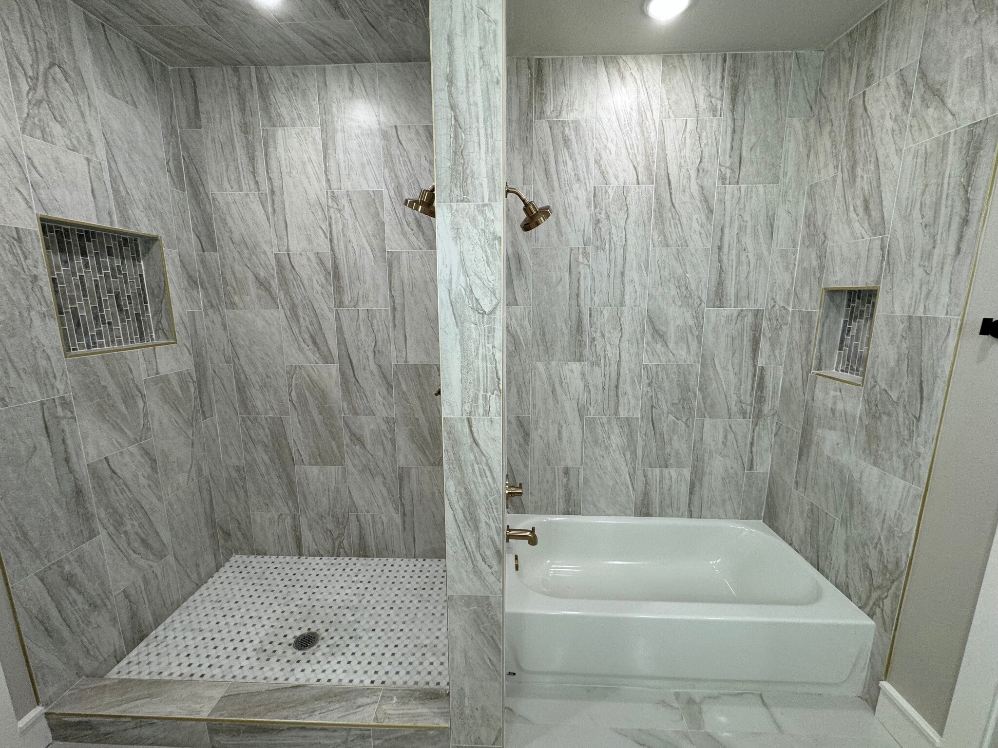 Building Photo - 904 N Fulton Ave