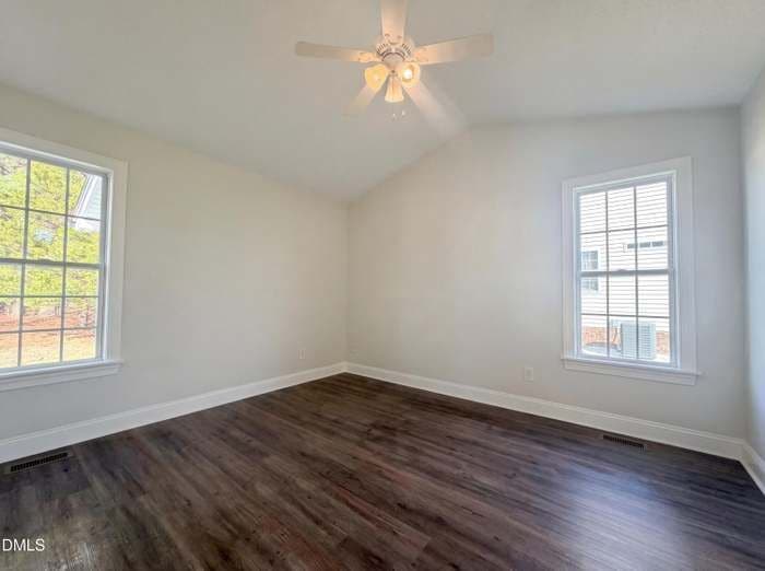 Building Photo - 406 Landing Pl Dr