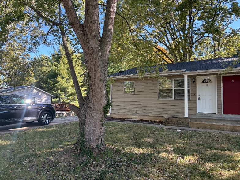 Building Photo - 14 Joan Dr