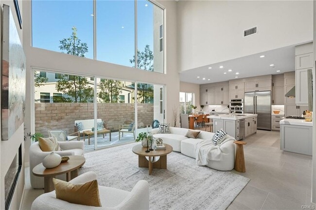 Building Photo - 1155 Poppy Ct