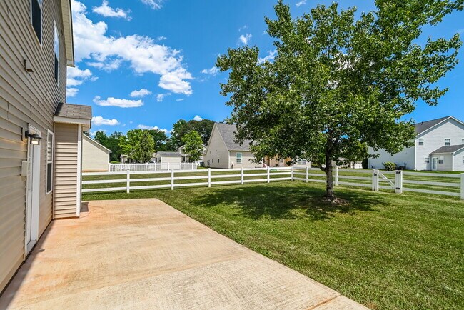 Building Photo - 4022 Linville Falls Ln