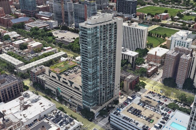 Building Photo - 111 W Maple St