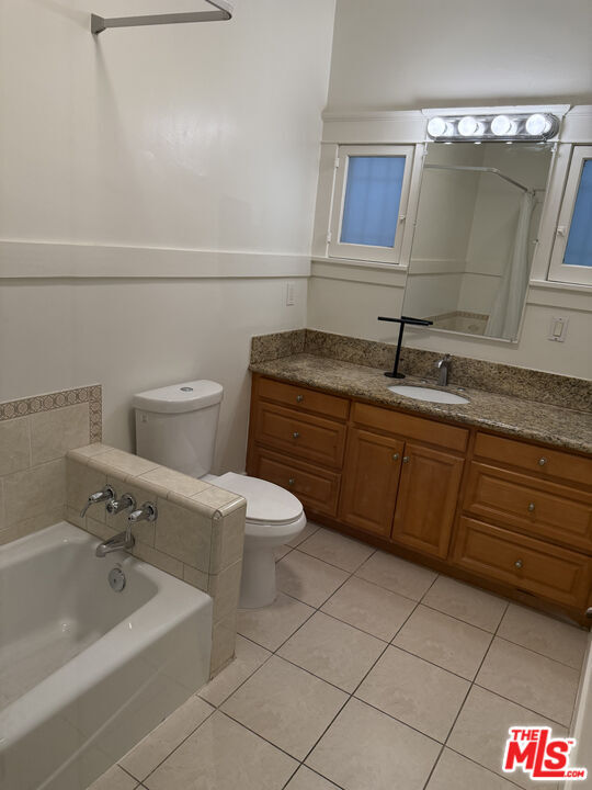 Building Photo - 153 S Gramercy Pl