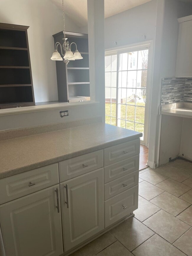 Building Photo - 4233 Sandstone Dr