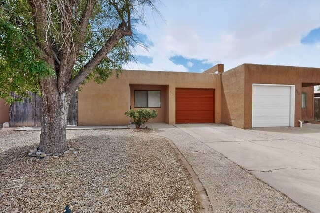 Building Photo - 222 Shannon Pl NW