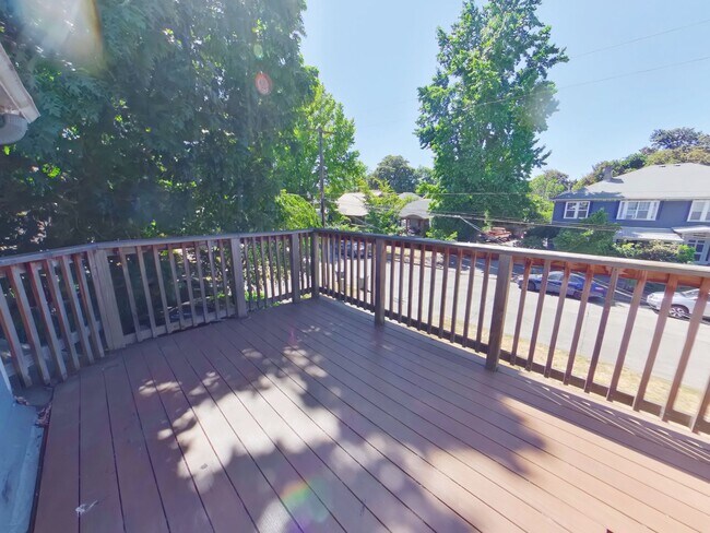 Building Photo - 243 NW 10th St