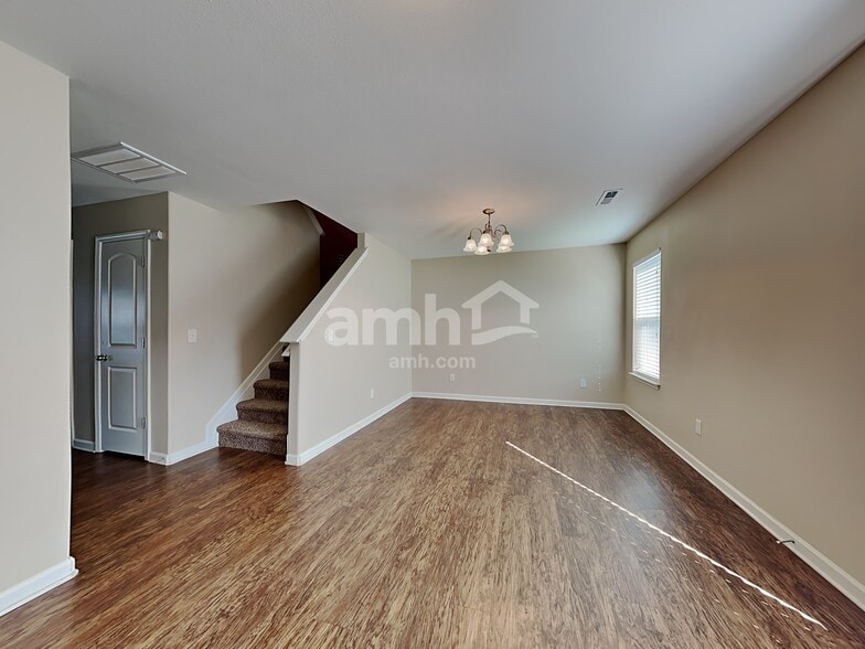 Building Photo - 5963 Odenton Ln