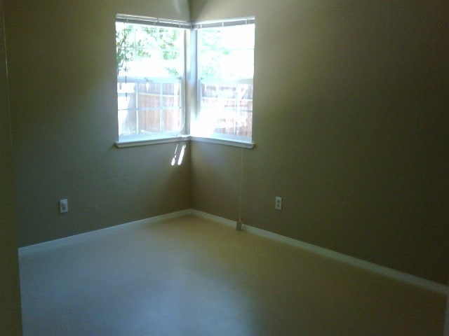 Building Photo - Beautiful 2BR/1BA Home with Hardwood Floors & Garage
