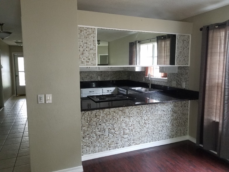 Building Photo - 169 Wildflower Ln