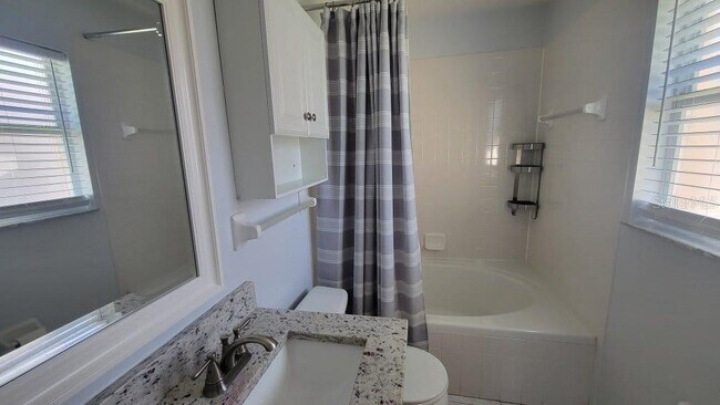 Building Photo - 2405 Condado Ct