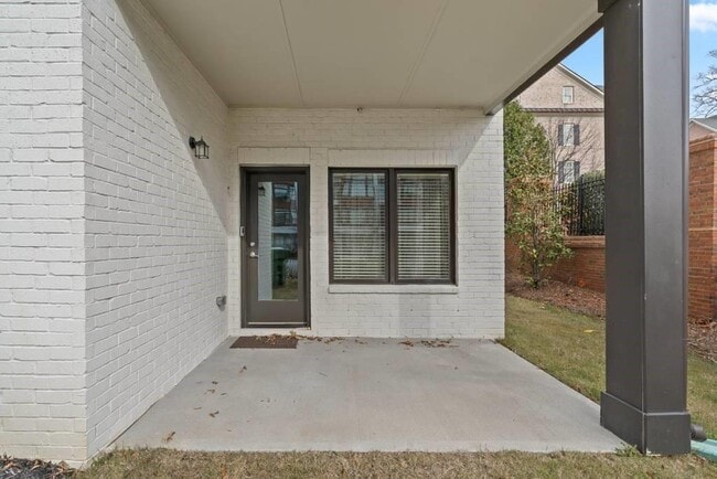 Building Photo - 971 Laurel Ct NE