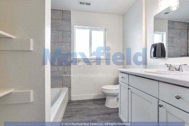 Building Photo - North Salt Lake 2 BD 1 BA Only $500 Deposit - Upper Level - Brookside Lofts Unit 7
