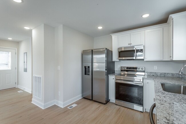 Building Photo - Brand-New 2 Bedroom Home in Chattanooga with Modern Finishes