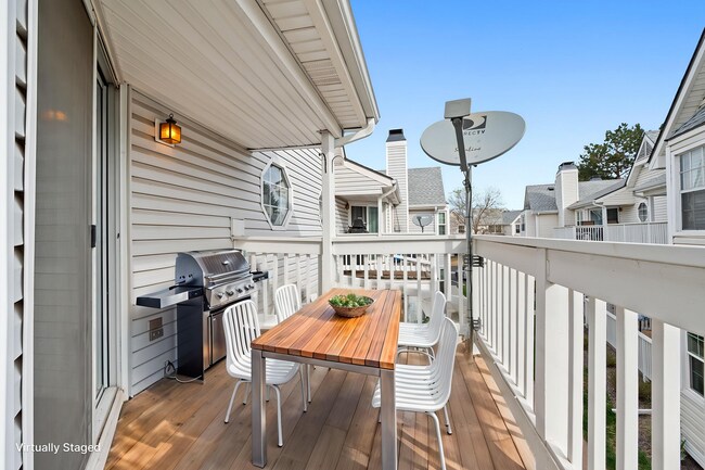 Building Photo - Cherry Creek Schools Condo | Balcony, Fireplace, Garage + Pool