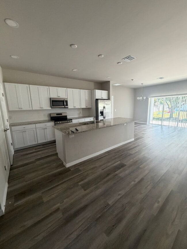 Building Photo - 309 Panorama Ave