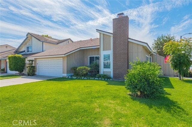 Building Photo - 5 Deerwood W