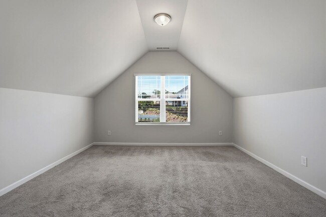 Building Photo - 1425 Haltwhistle St