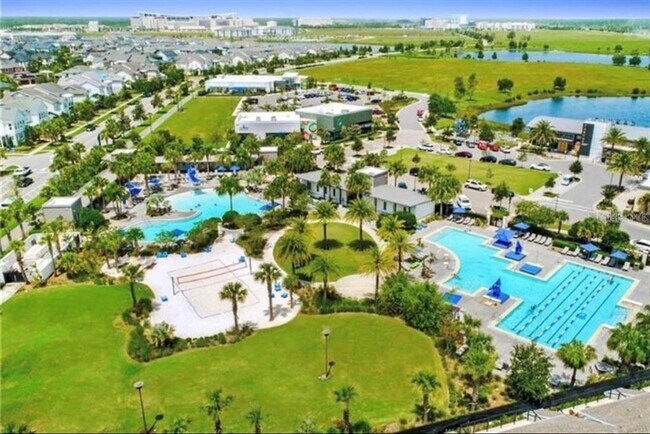 Building Photo - 8706 Tavistock Lakes Blvd