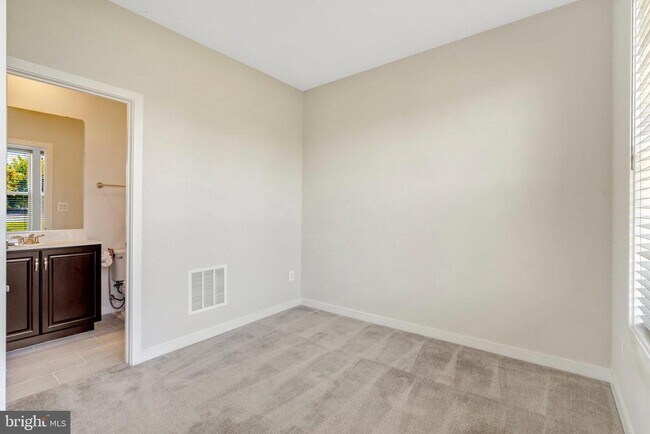 Building Photo - 14317 Beckett Glen Cir