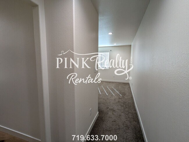 Building Photo - 284 W Kyle Dr