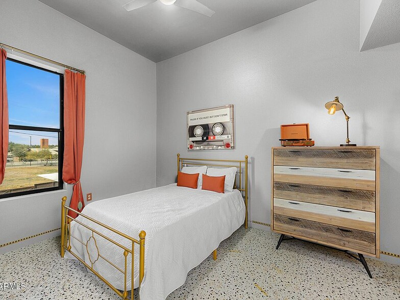 Building Photo - 1130 N 2nd St