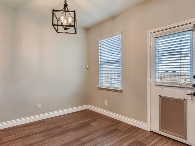 Building Photo - 1533 Treeta Trail