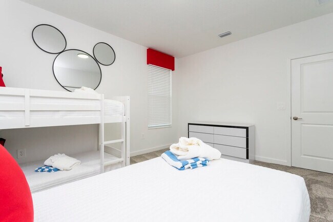 Building Photo - 4319 Scene Ln