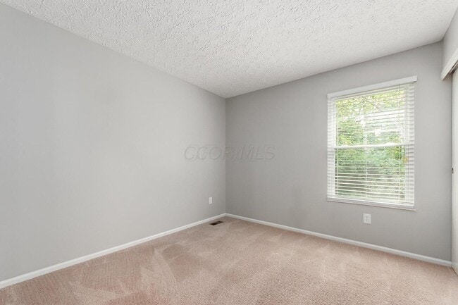 Building Photo - 6611 Fallen Timbers Dr