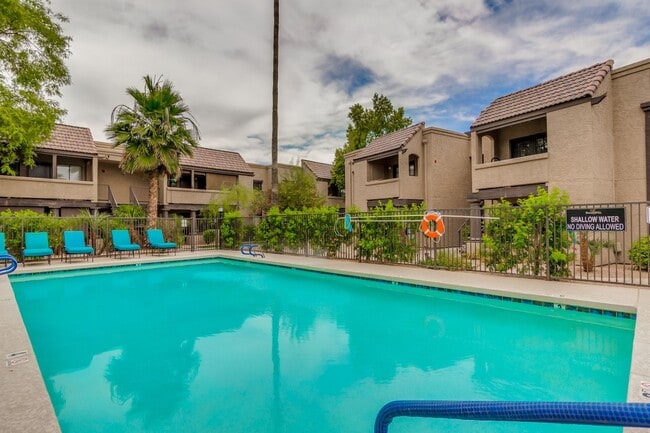 Building Photo - Bella Vita Condo-2 bed, 2 bath in Scottsdale