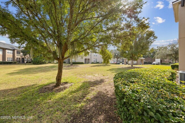 Building Photo - 12301 Kernan Forest Blvd