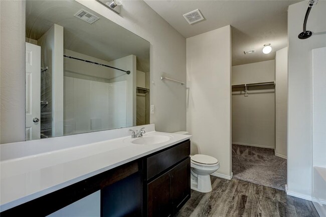 Building Photo - 10620 SW 23rd Ter