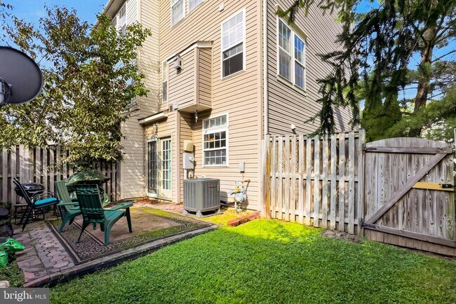 Building Photo - 12415 Selkirk Cir