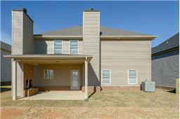 Building Photo - Beautiful 5 Bedroom, 3 Bath home located n...