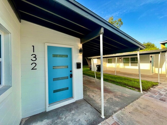 Building Photo - 126-132 E Harding St