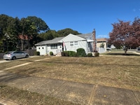 Building Photo - 1239 August Rd