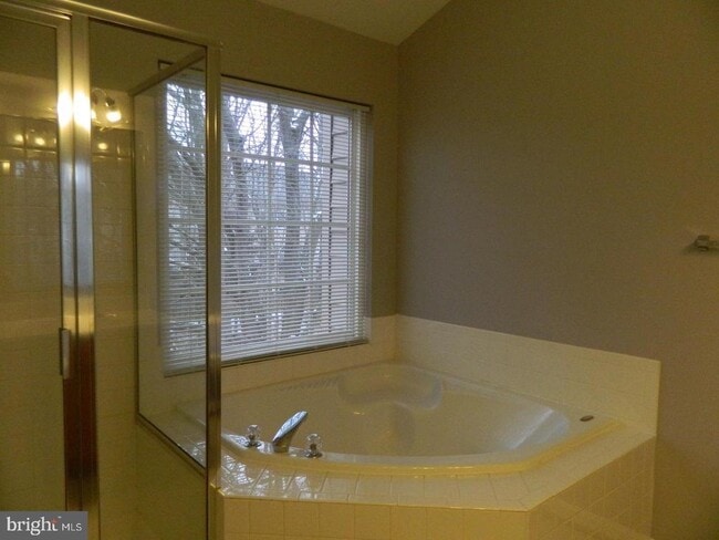 Building Photo - 7574 Great Swan Ct