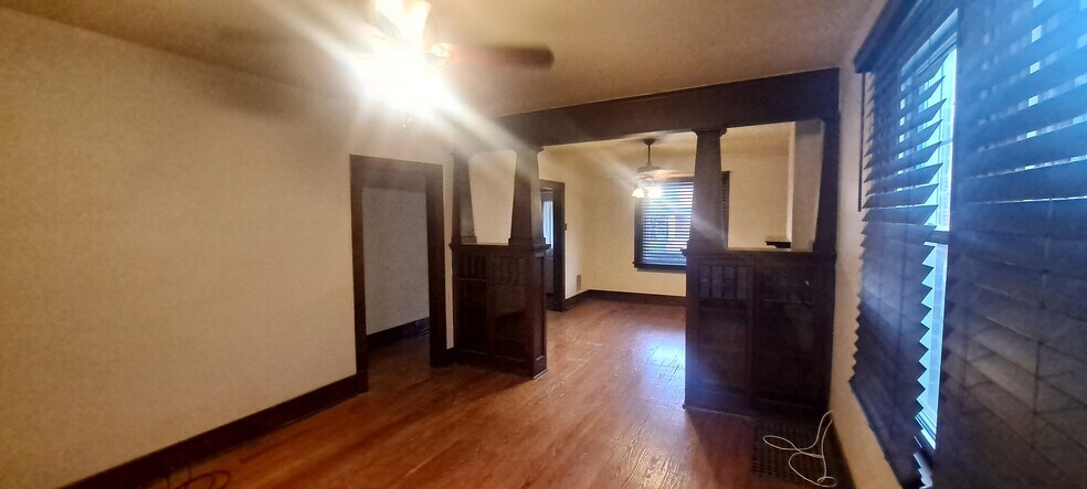 living/dining room - 182 North Ave