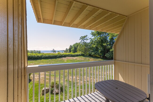 Building Photo - 61 Seaview Ave