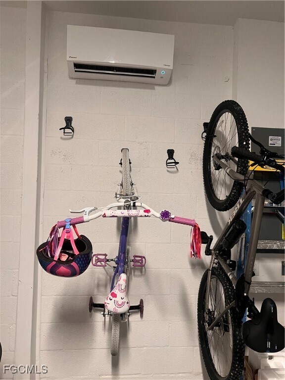 Building Photo - 15042 White Pearl Rd