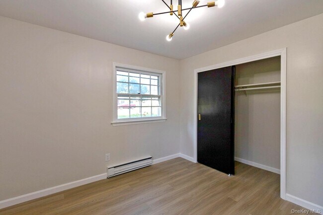 Building Photo - 167 NY-23