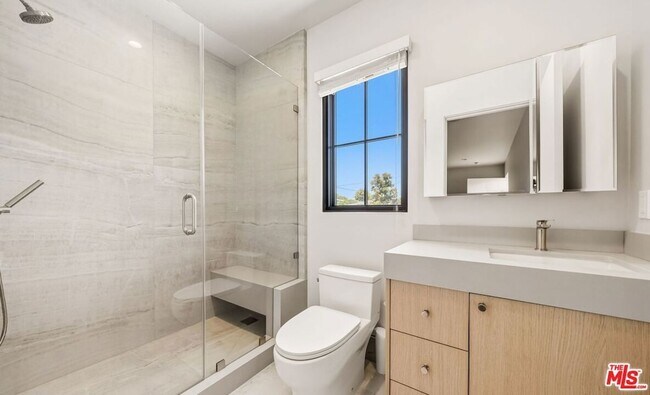 Building Photo - 9206 Monte Mar Dr