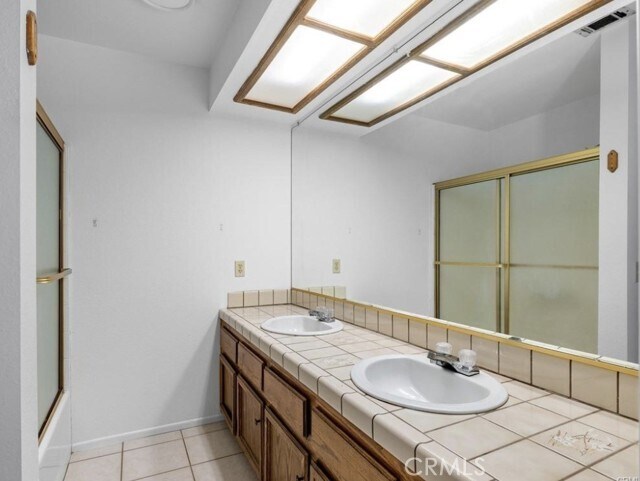 Building Photo - 13901 Hidden Valley Rd