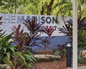 Building Photo - 800 N Miami Ave