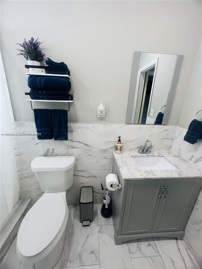 Building Photo - 2525 NW 33rd St